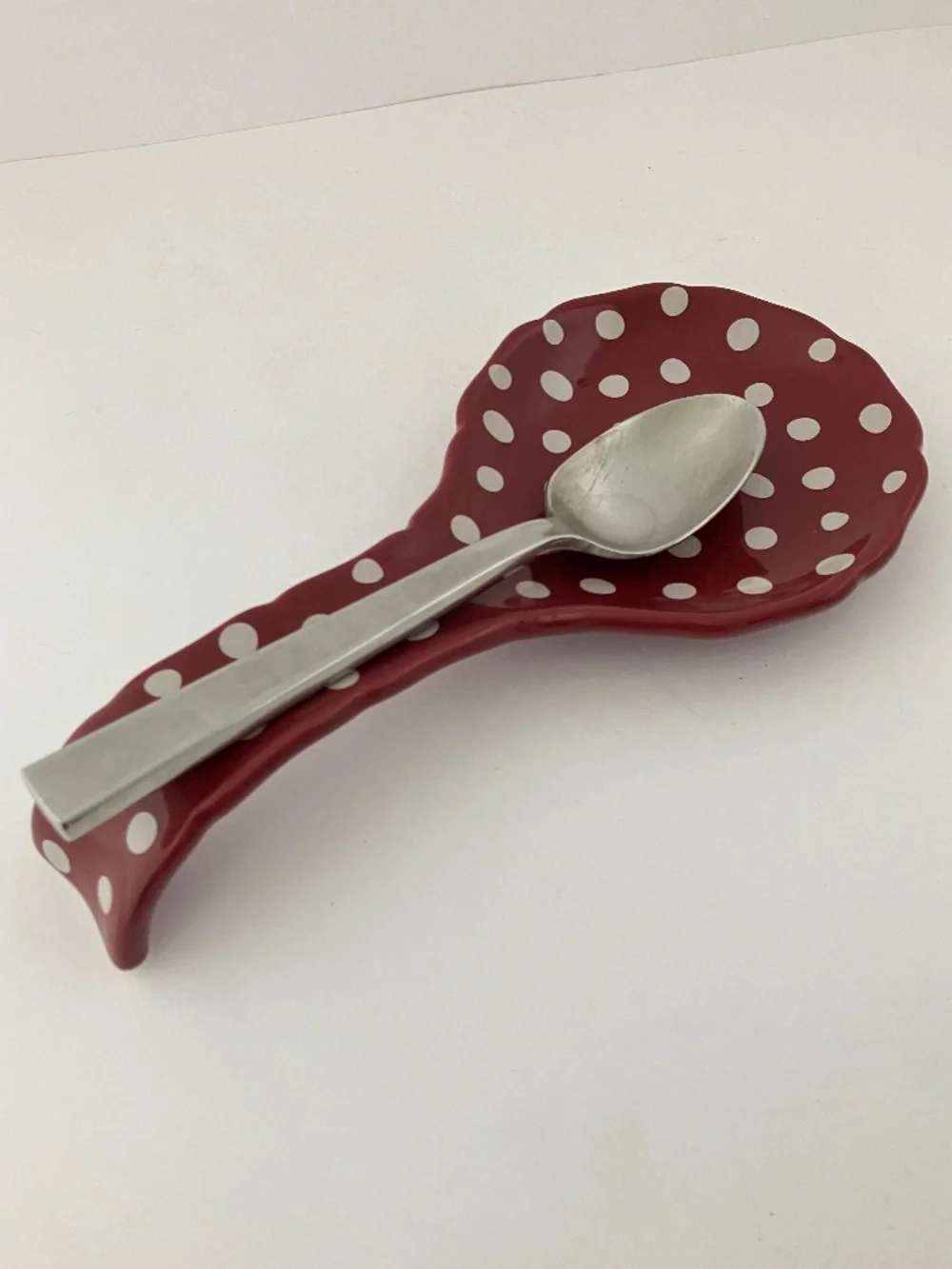 The Pioneer Woman Retro Dot Ceramic Spoon Rest with Scalloped Edge Stoneware NEW